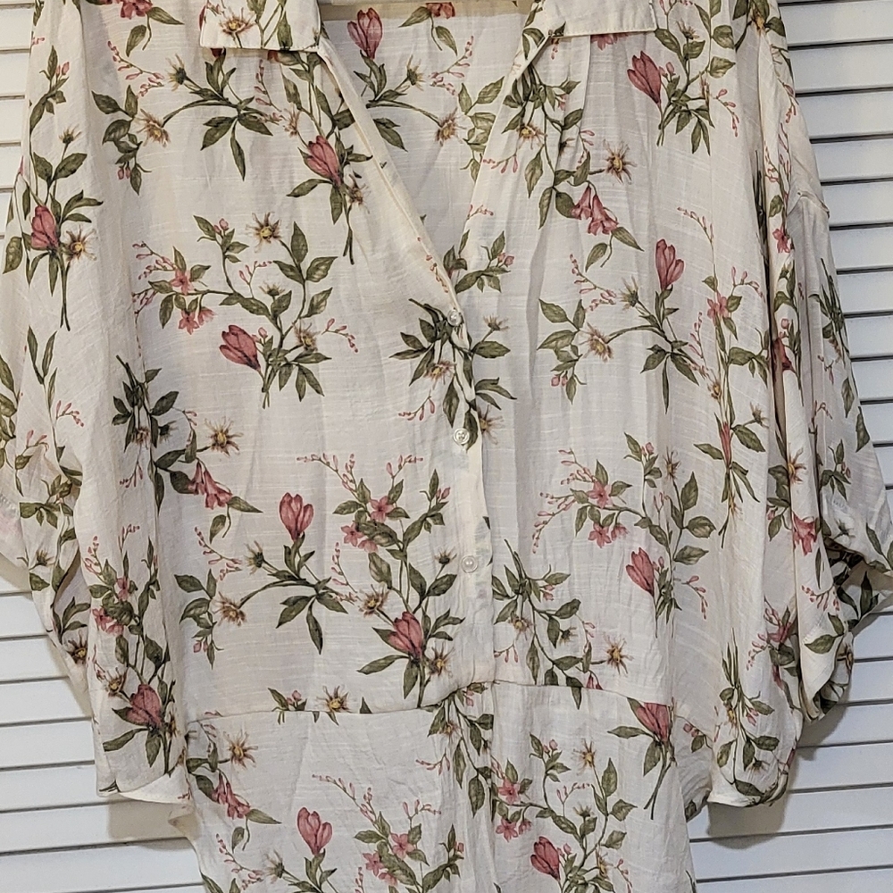 Floral Button-Up Tie Blouse